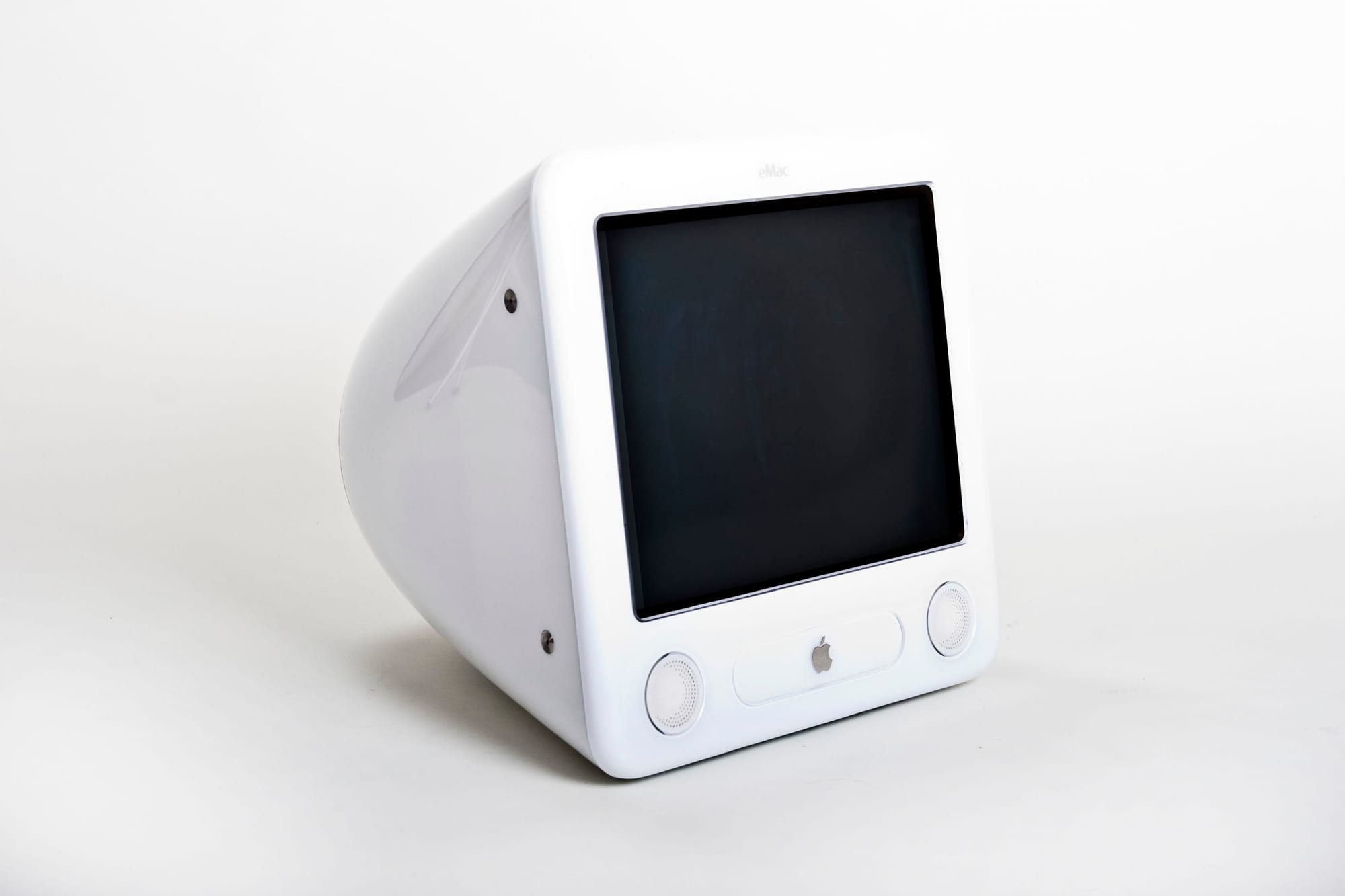 From eMac to Neo: Twenty Years in the Apple Ecosystem
